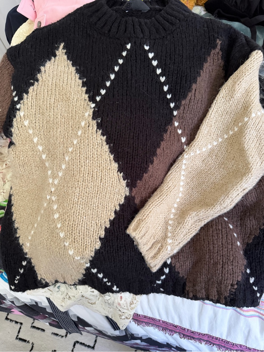 Zara Argyle Knit Sweater - Black & Beige